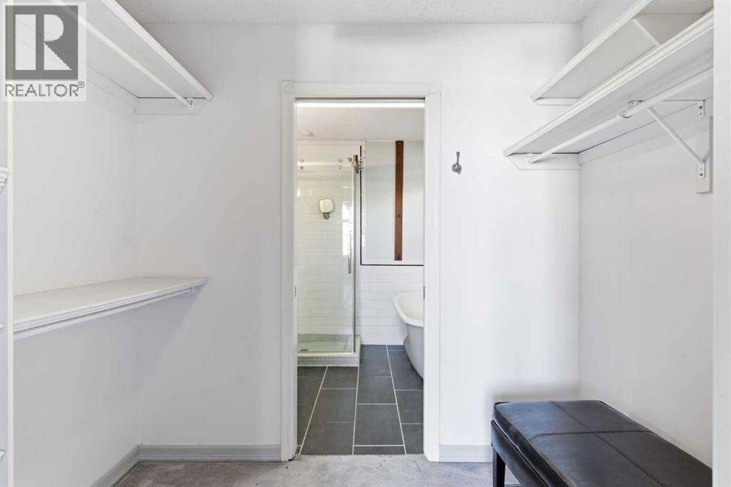 Single Family House for Sale in   Avenue NE Winston Heights/Mountview Calgary 