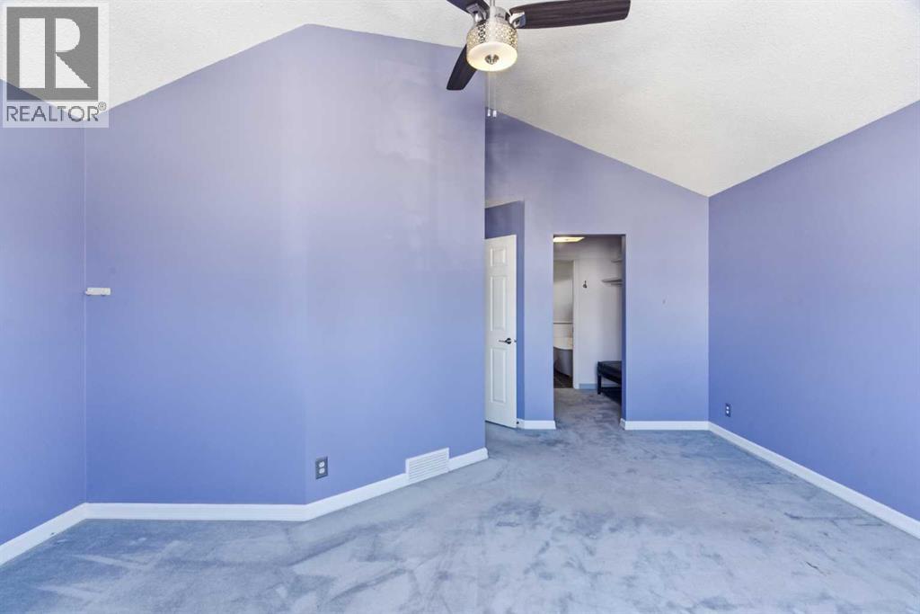 Single Family House for Sale in   Avenue NE Winston Heights/Mountview Calgary 