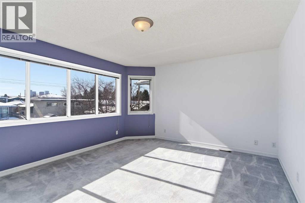 Single Family House for Sale in   Avenue NE Winston Heights/Mountview Calgary 