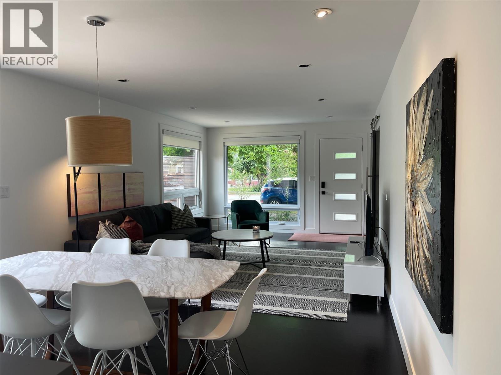 751 + 753 Martin Avenue N - 3