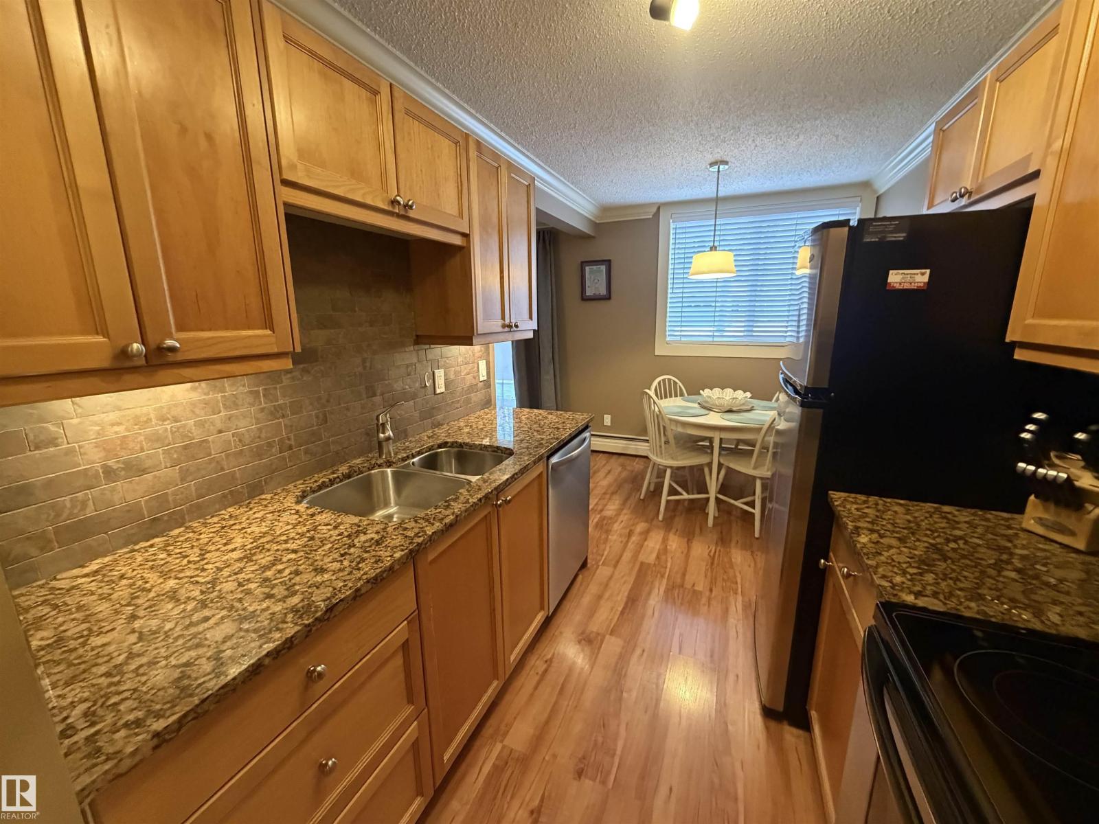 
          102 11303 103 AV NW
            <br/>
            <span>Edmonton</span>
            , 
            <span>AB</span>
             <span>T5K1S1</span>
         - Photo 5