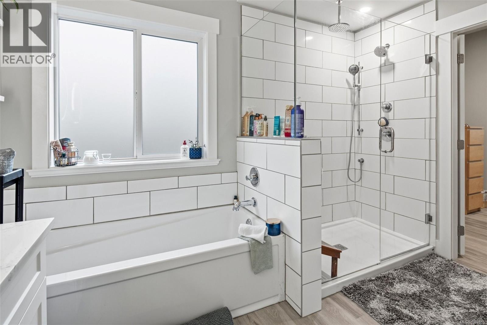 2624 Forest Edge Rd, Sooke