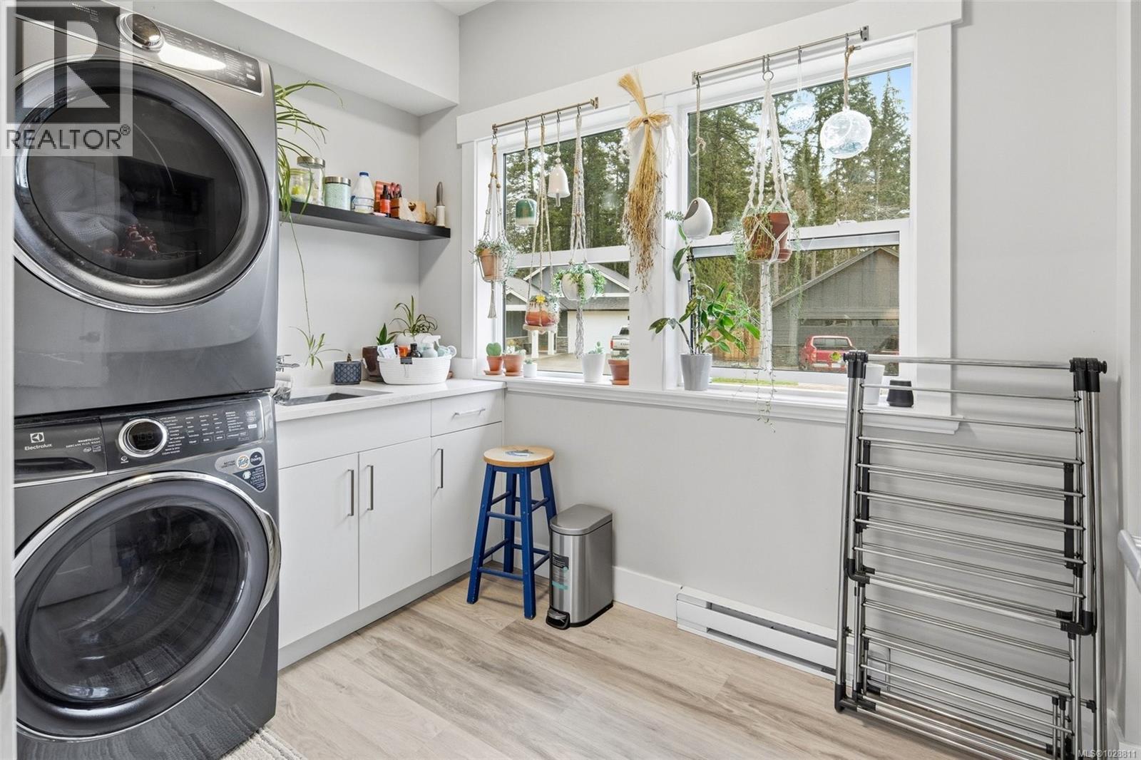 2624 Forest Edge Rd, Sooke