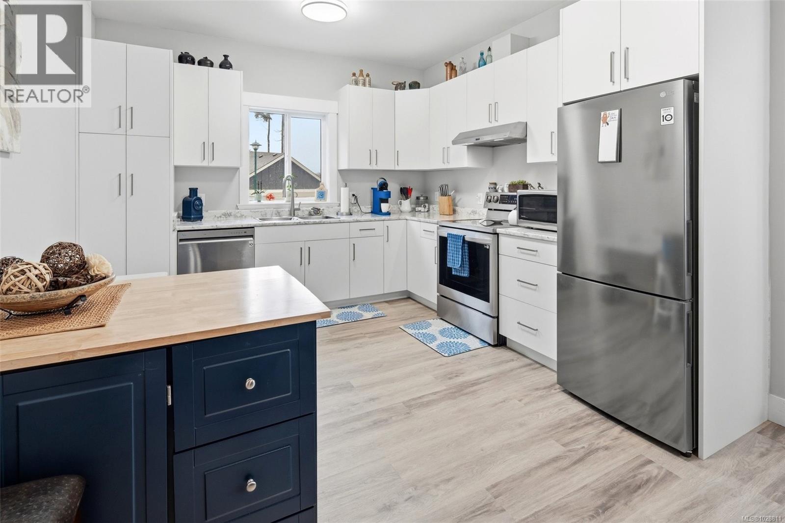 2624 Forest Edge Rd, Sooke