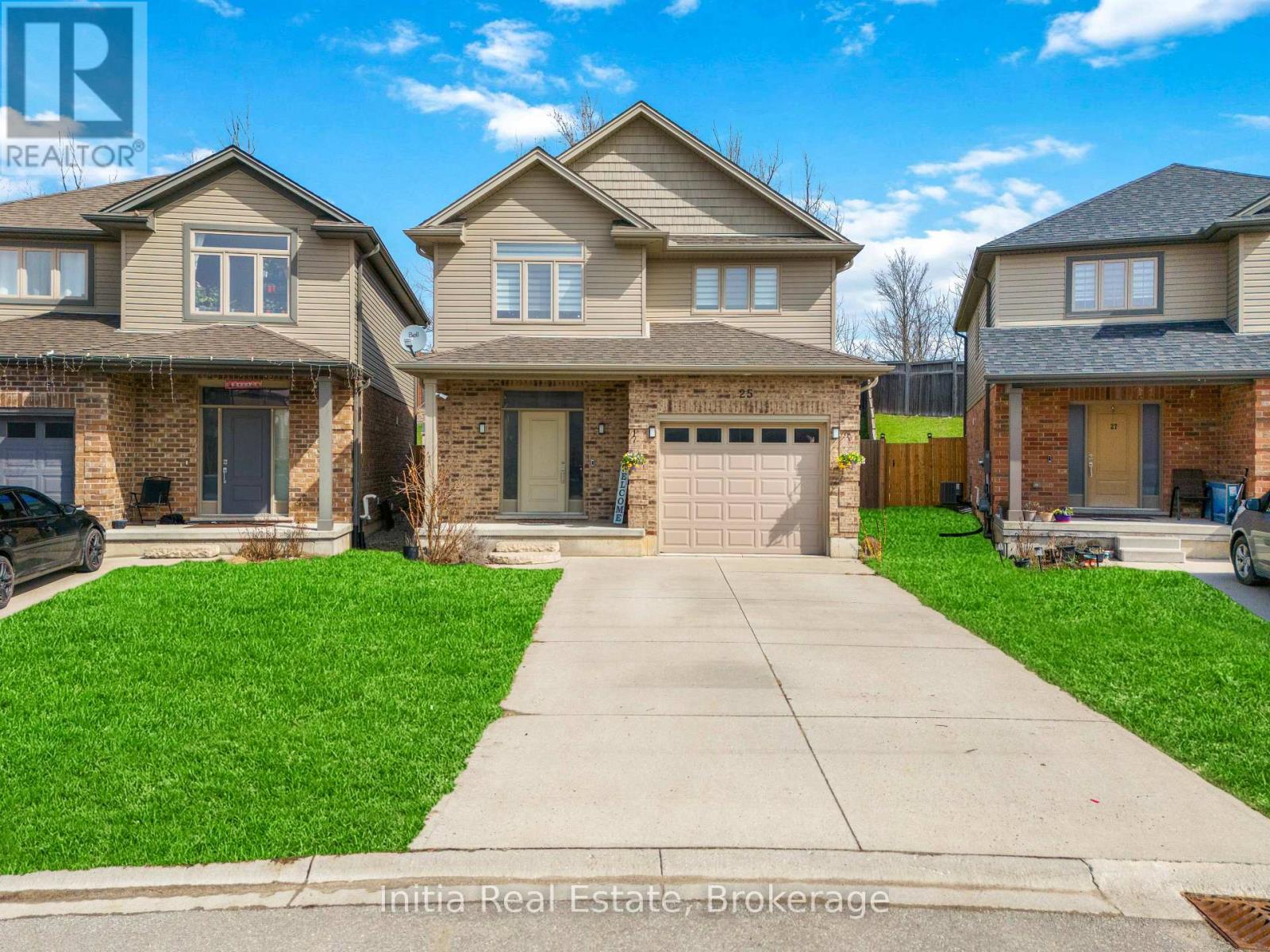 25 QUEENSWAY DRIVE - 1