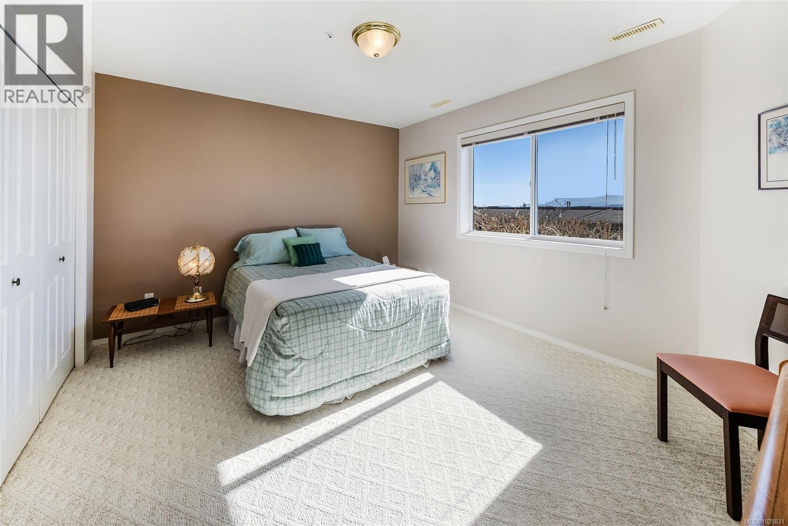 3385 EDGEWOOD DR - 32