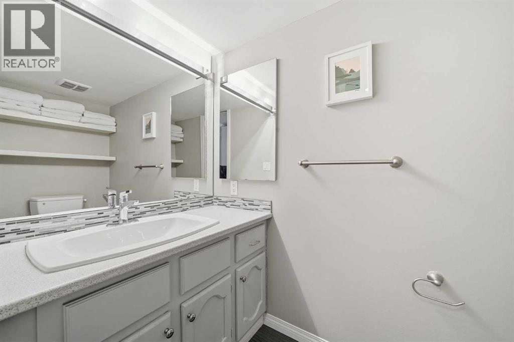 Single Family House for Sale in    Avenue NW Sunnyside Calgary 