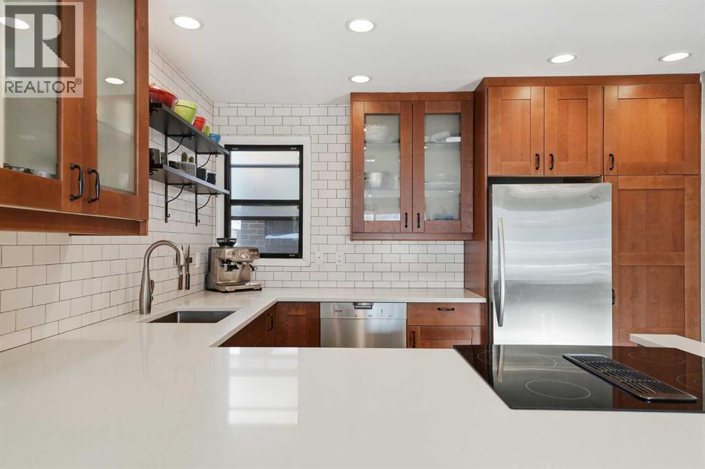 Single Family House for Sale in    Avenue NW Sunnyside Calgary 