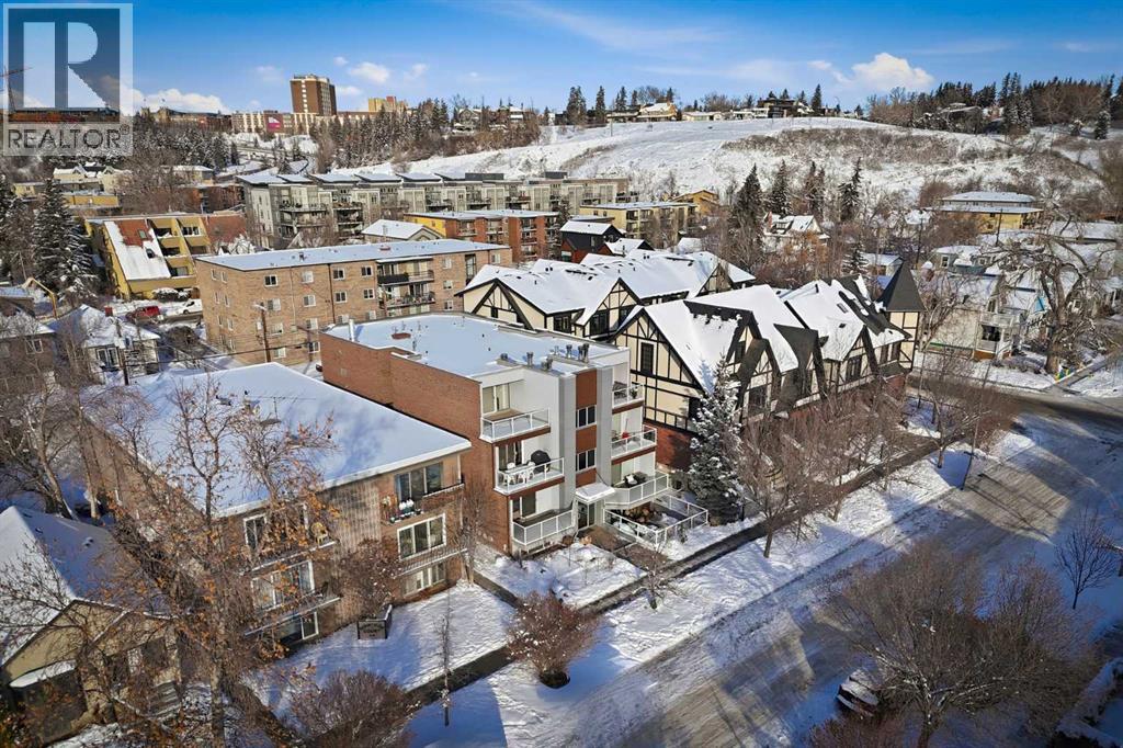 Single Family House for Sale in    Avenue NW Sunnyside Calgary 