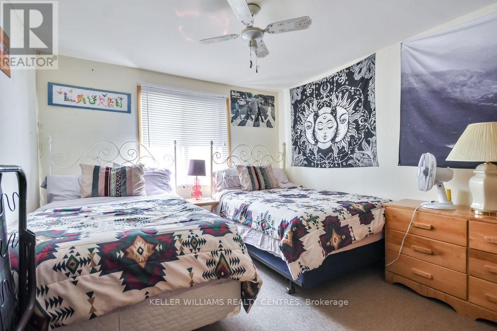 379 CHAMPLAIN ROAD - 10