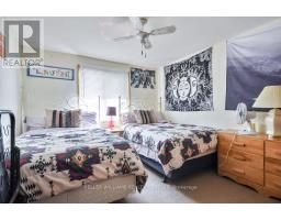 379 Champlain Road, Penetanguishene, ON L9M1S3 Photo 10