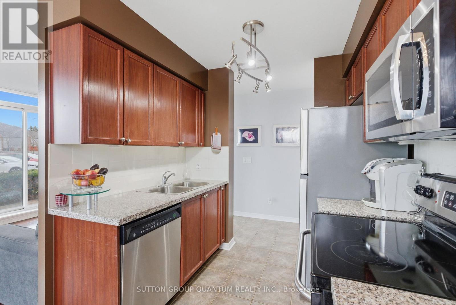 #104 4889 KIMBERMOUNT AVENUE - 12