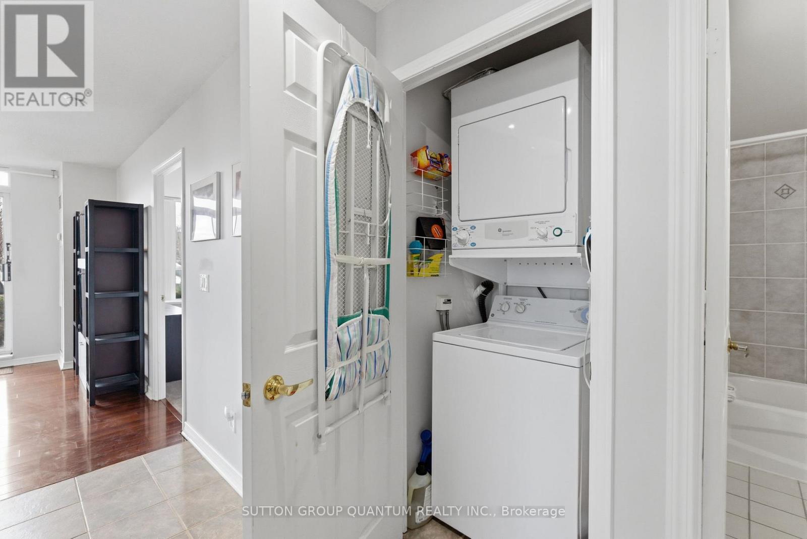 #104 4889 KIMBERMOUNT AVENUE - 26