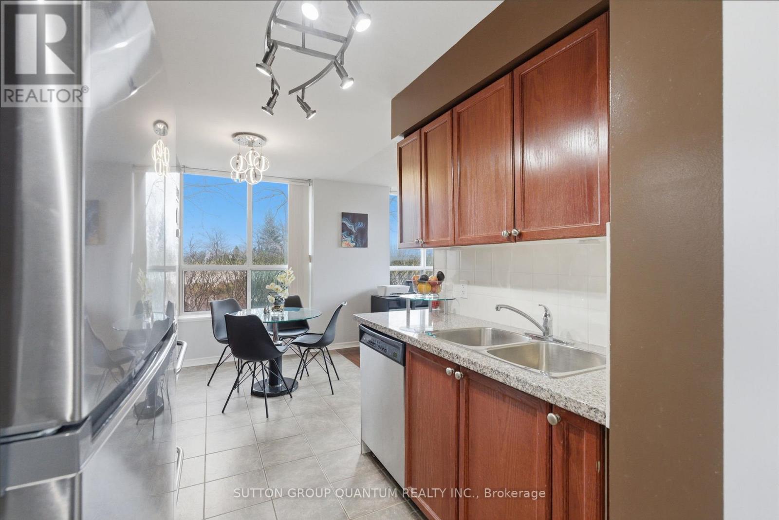 #104 4889 KIMBERMOUNT AVENUE - 9
