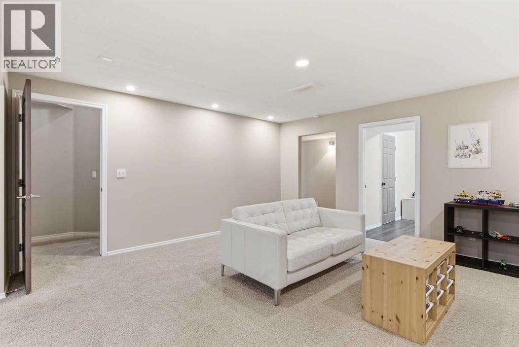 1151 Westmount Drive - 29