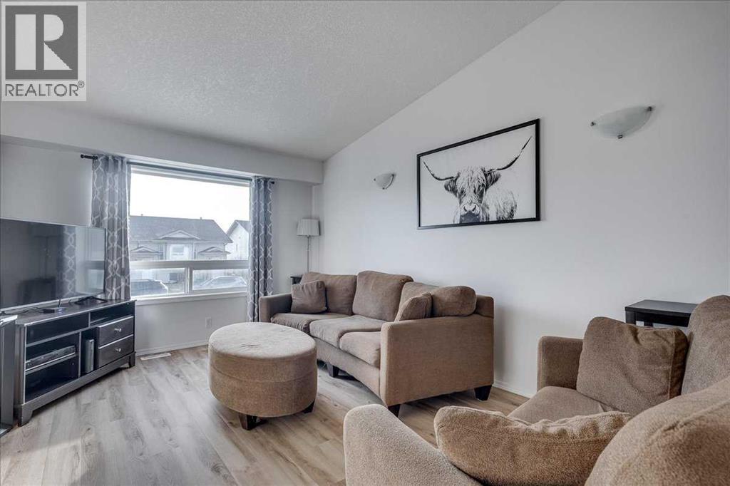 30 Kenny Close, Red Deer