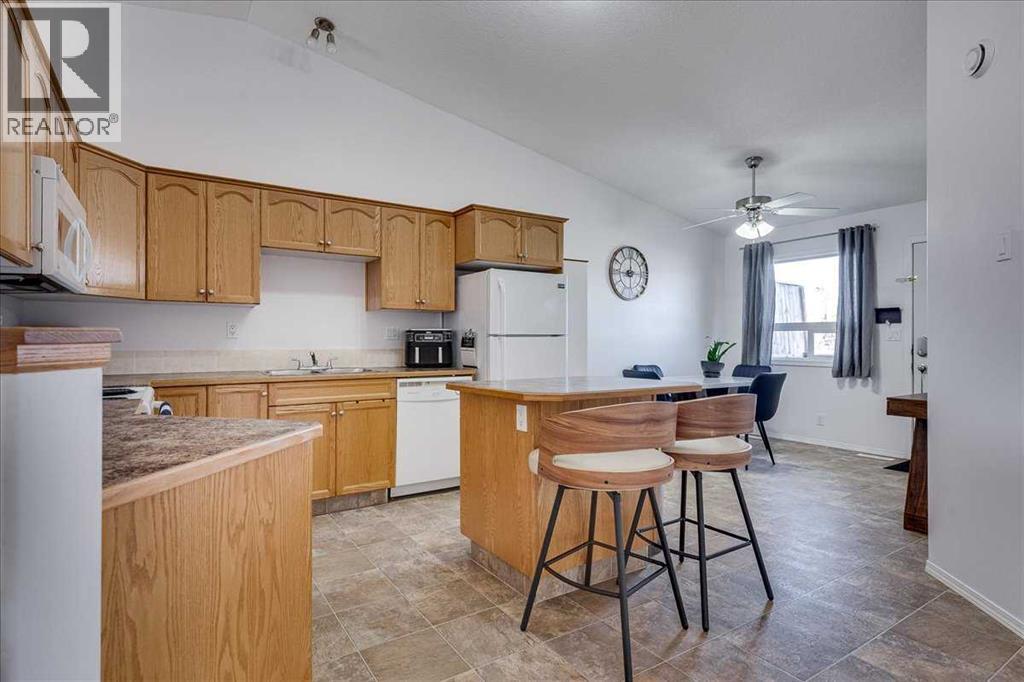 30 Kenny Close, Red Deer