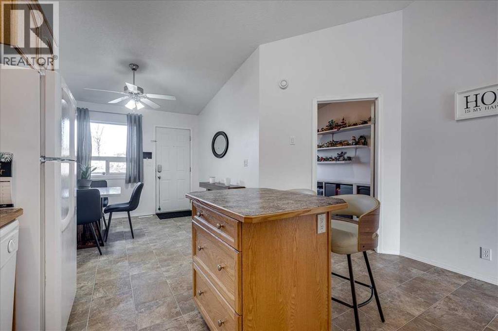 30 Kenny Close, Red Deer