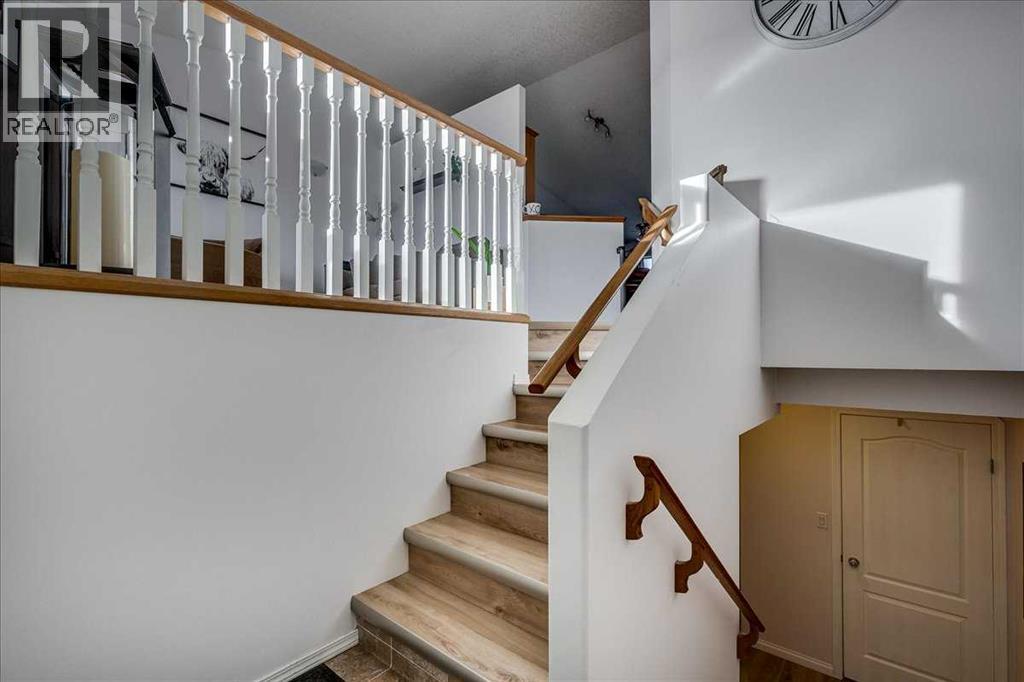 30 Kenny Close, Red Deer