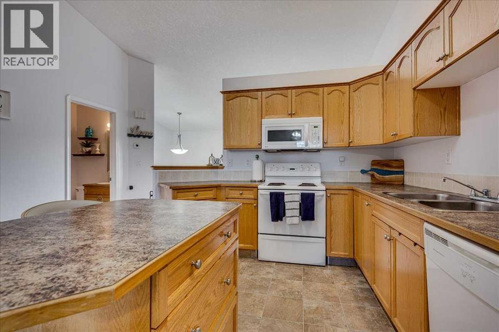 30 Kenny Close, Red Deer