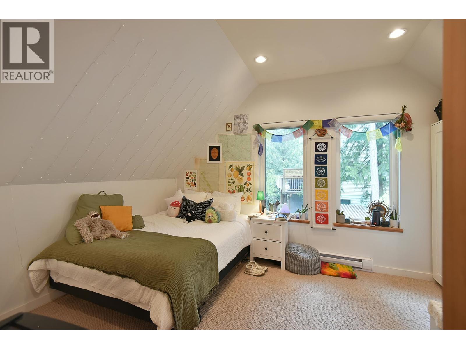 5062 PARKVIEW ROAD, Pender Harbour