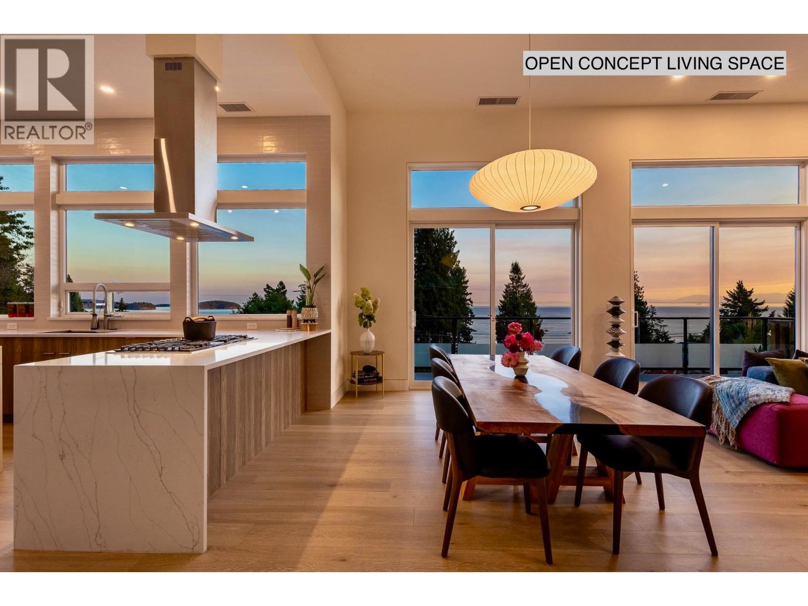 980 GOWER POINT ROAD, Gibsons