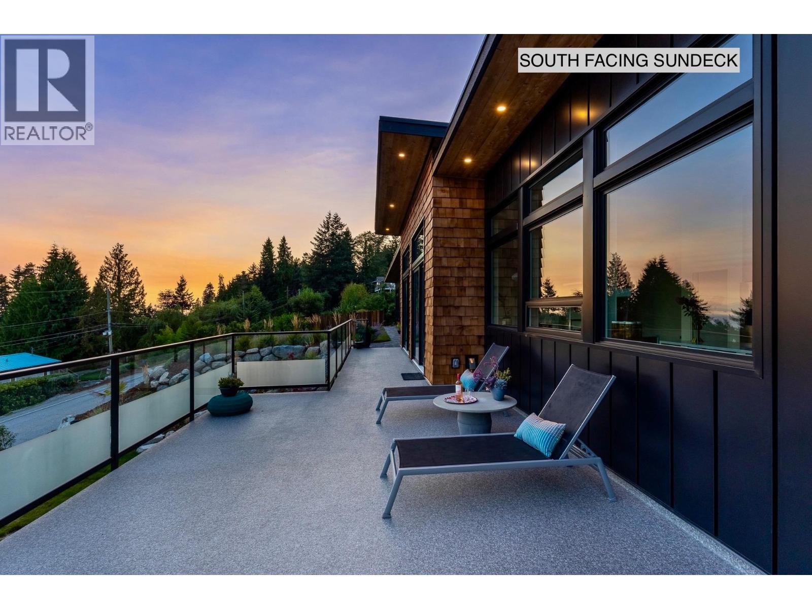 980 GOWER POINT ROAD, Gibsons