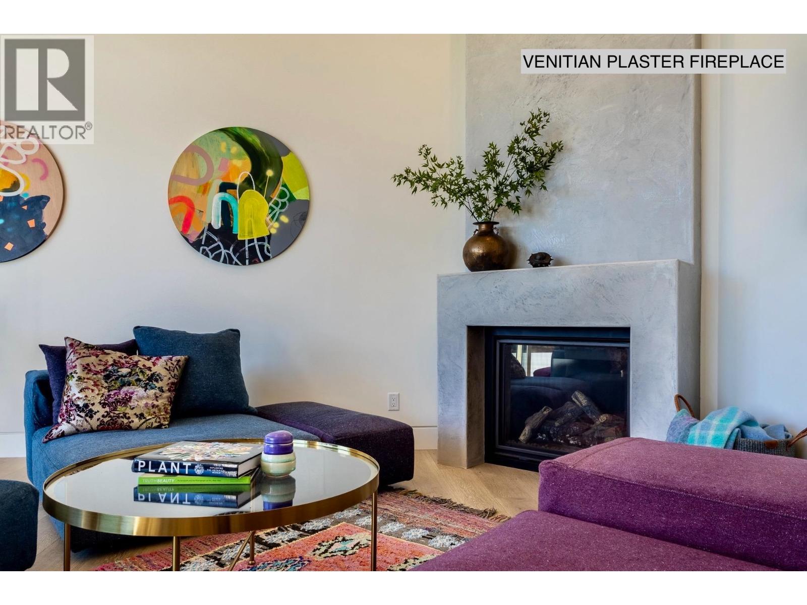 980 GOWER POINT ROAD, Gibsons