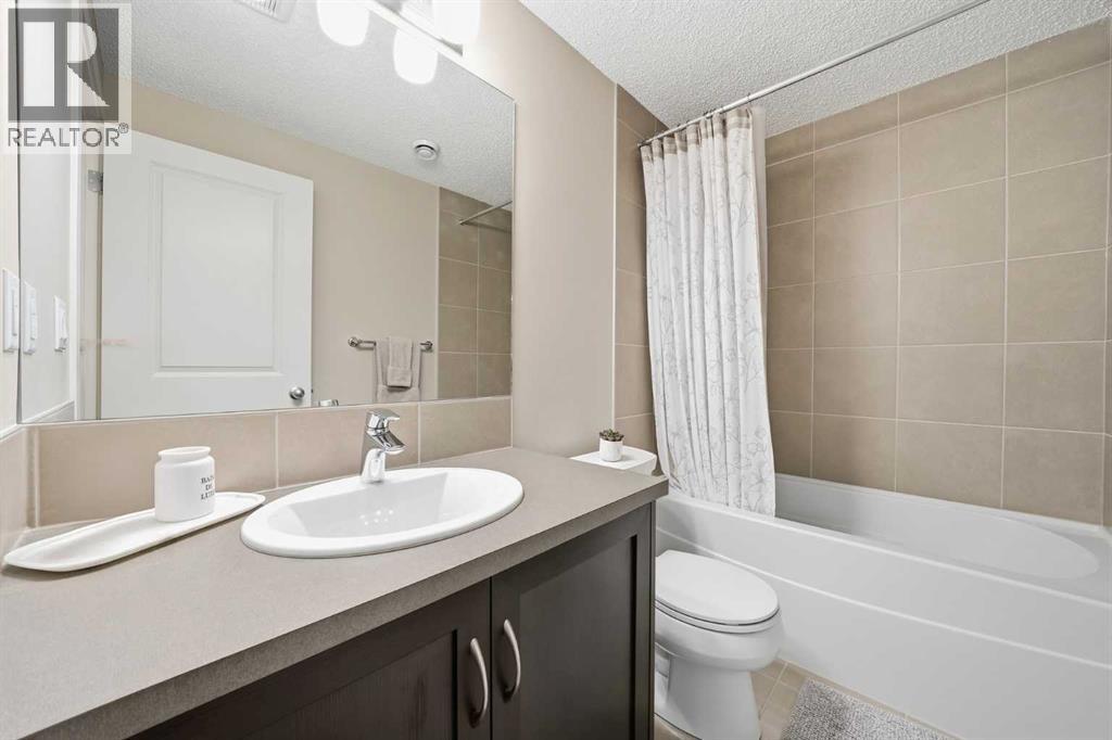 Single Family House for Sale in  Mahogany Drive Mahogany Calgary 