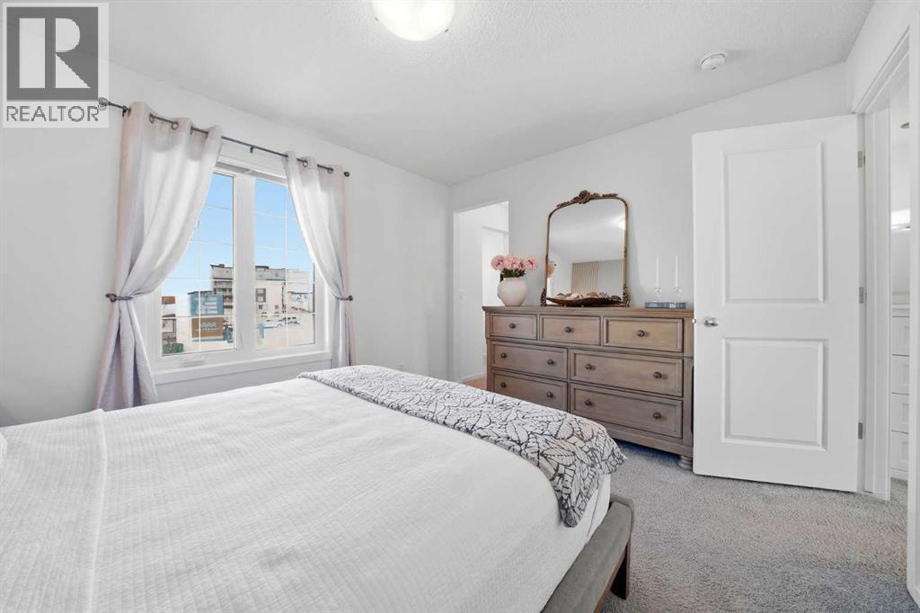 Single Family House for Sale in  Mahogany Drive Mahogany Calgary 