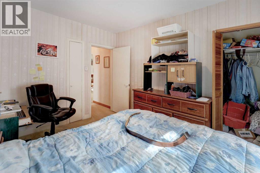 Single Family House Bungalow for Sale in   Avenue NE Winston Heights/Mountview Calgary 