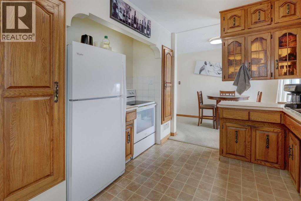 Single Family House Bungalow for Sale in   Avenue NE Winston Heights/Mountview Calgary 