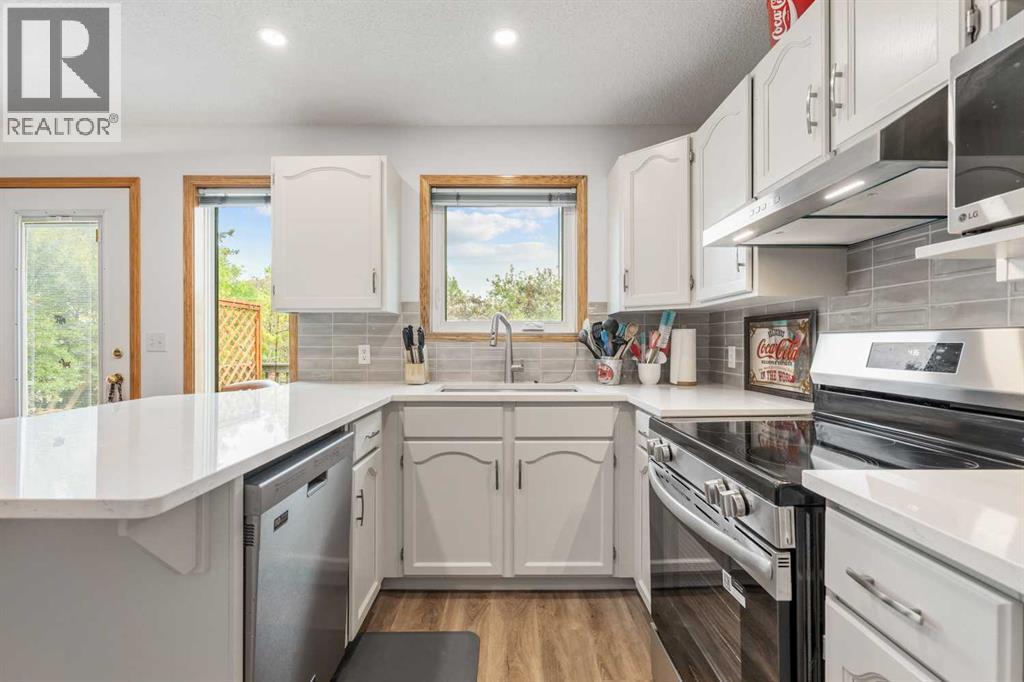 Single Family House for Sale in  Arbour Wood Close NW Arbour Lake Calgary 