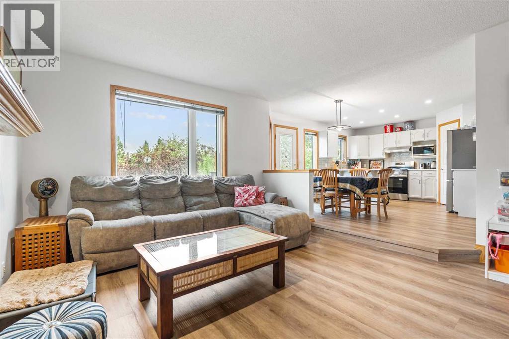 Single Family House for Sale in  Arbour Wood Close NW Arbour Lake Calgary 