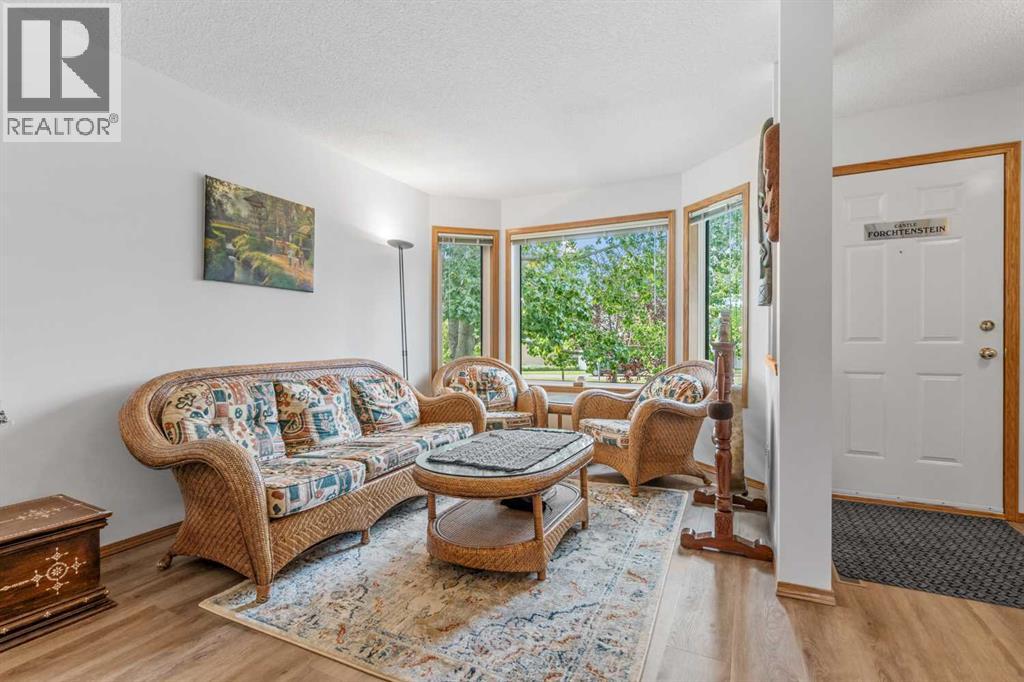 Single Family House for Sale in  Arbour Wood Close NW Arbour Lake Calgary 