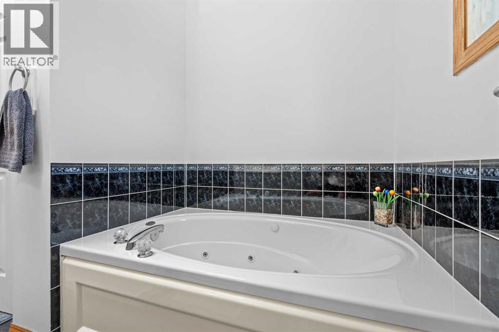 Single Family House for Sale in  Arbour Wood Close NW Arbour Lake Calgary 