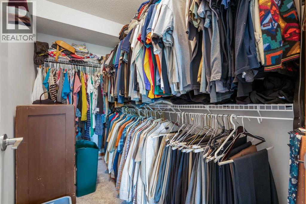 Single Family House for Sale in  Arbour Wood Close NW Arbour Lake Calgary 