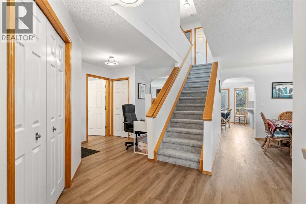 Single Family House for Sale in  Arbour Wood Close NW Arbour Lake Calgary 