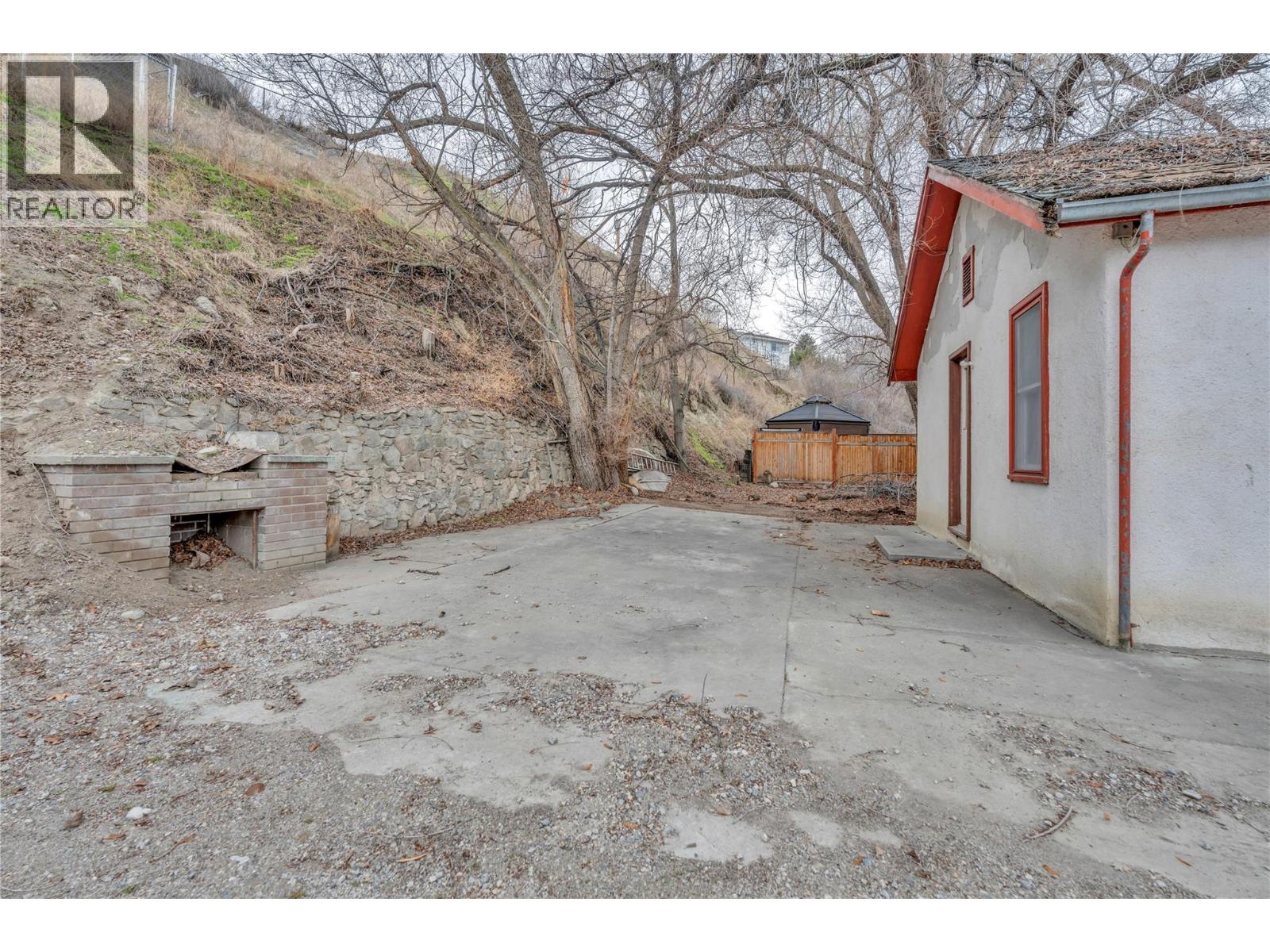 6117 Austin Street, Summerland