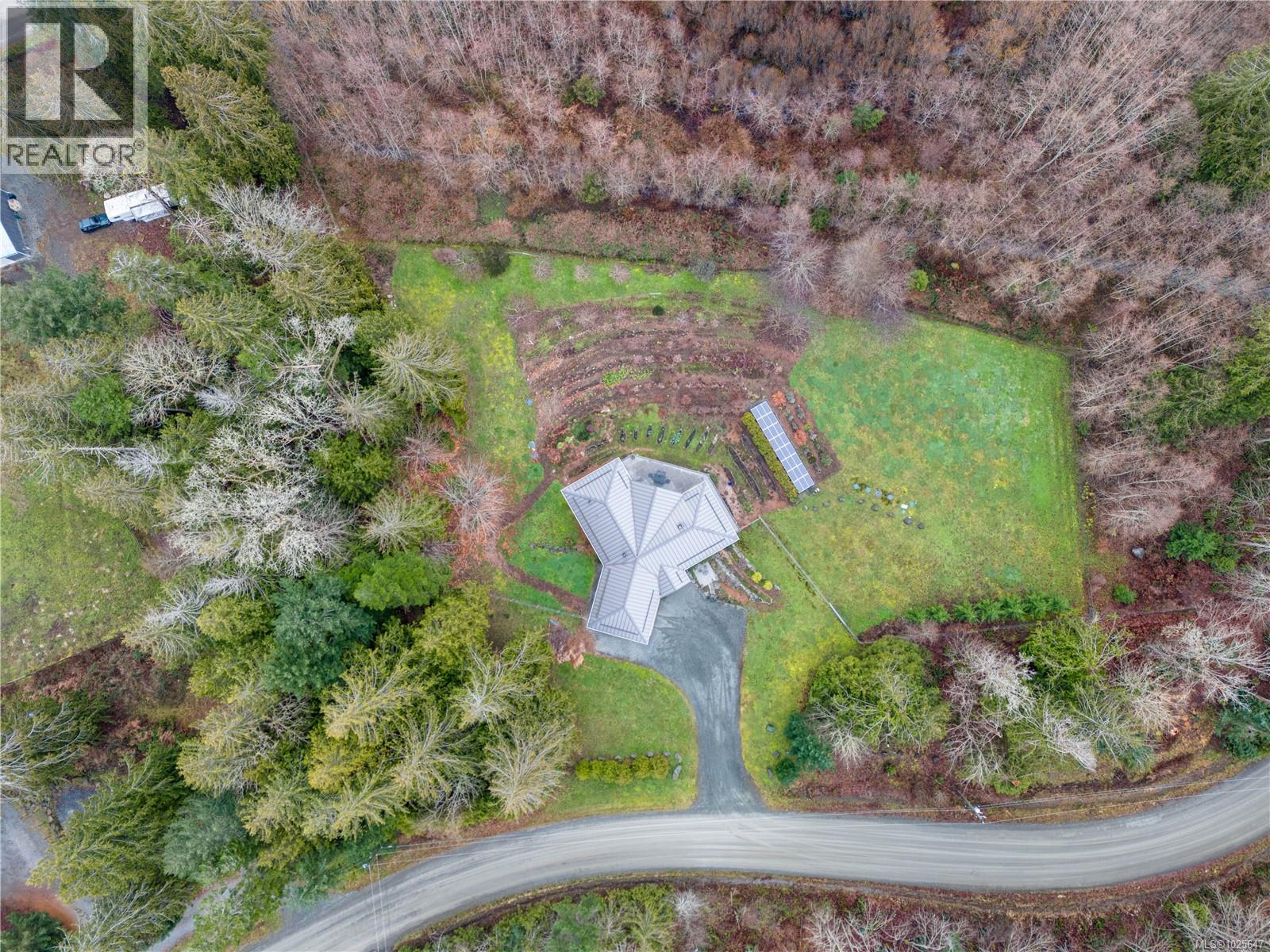 2580 Ingram Rd E, Ladysmith