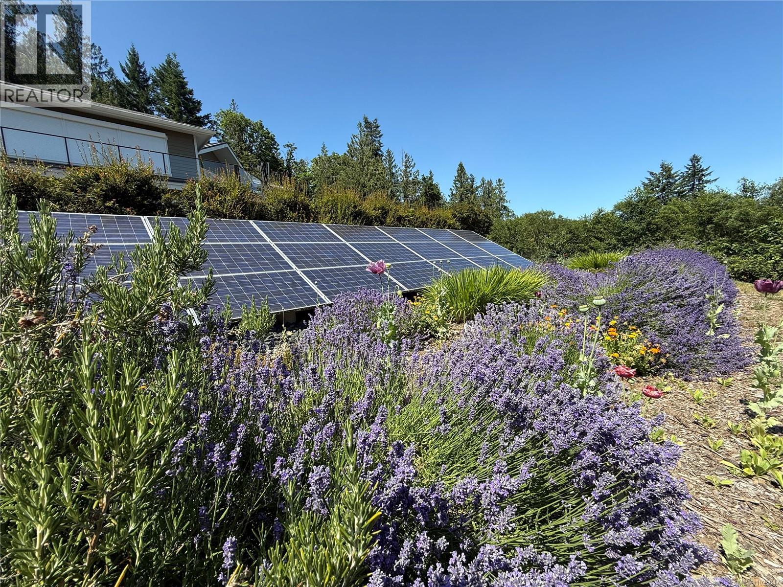 2580 Ingram Rd E, Ladysmith