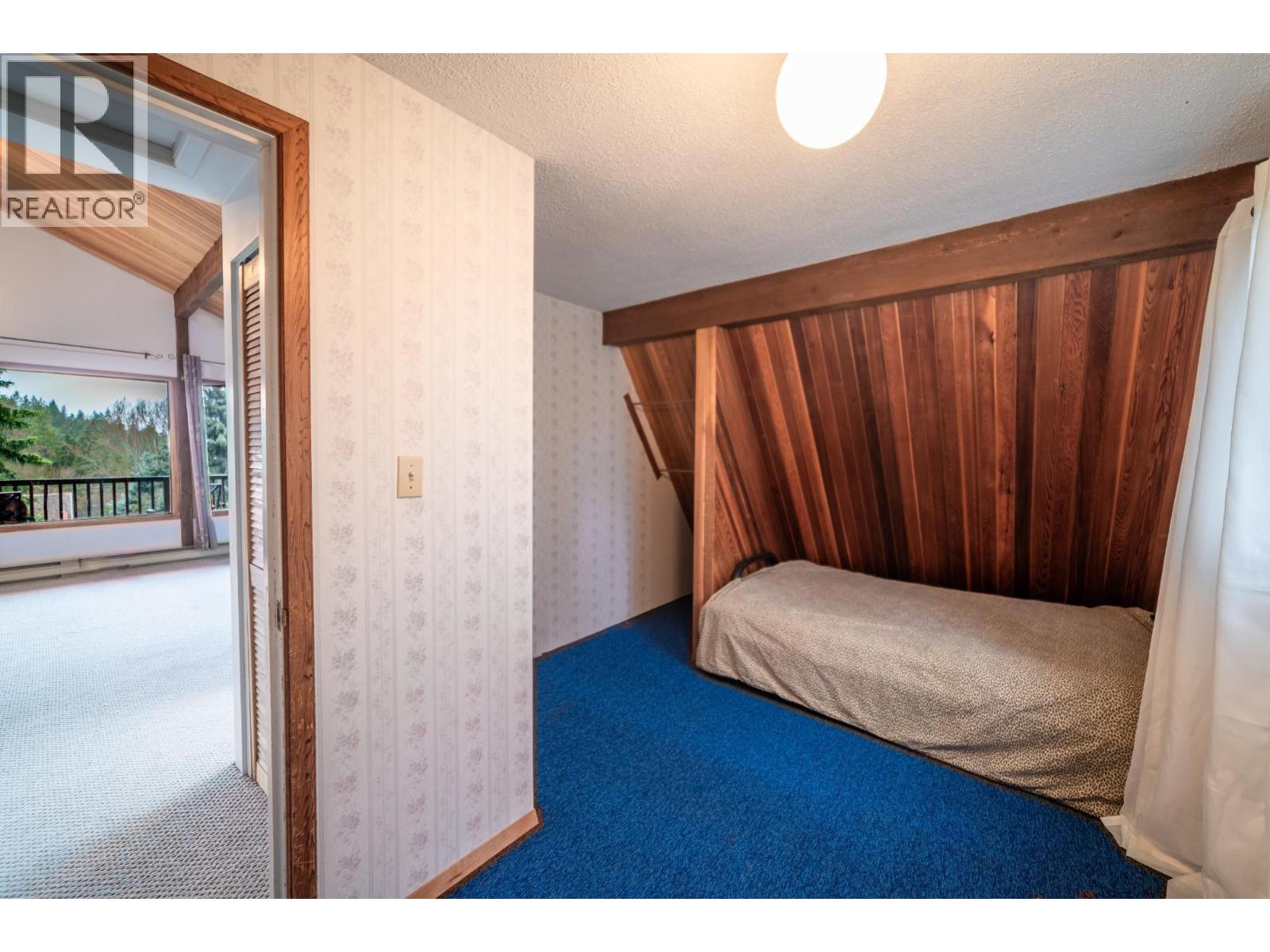 309 FOWLER STREET - 21