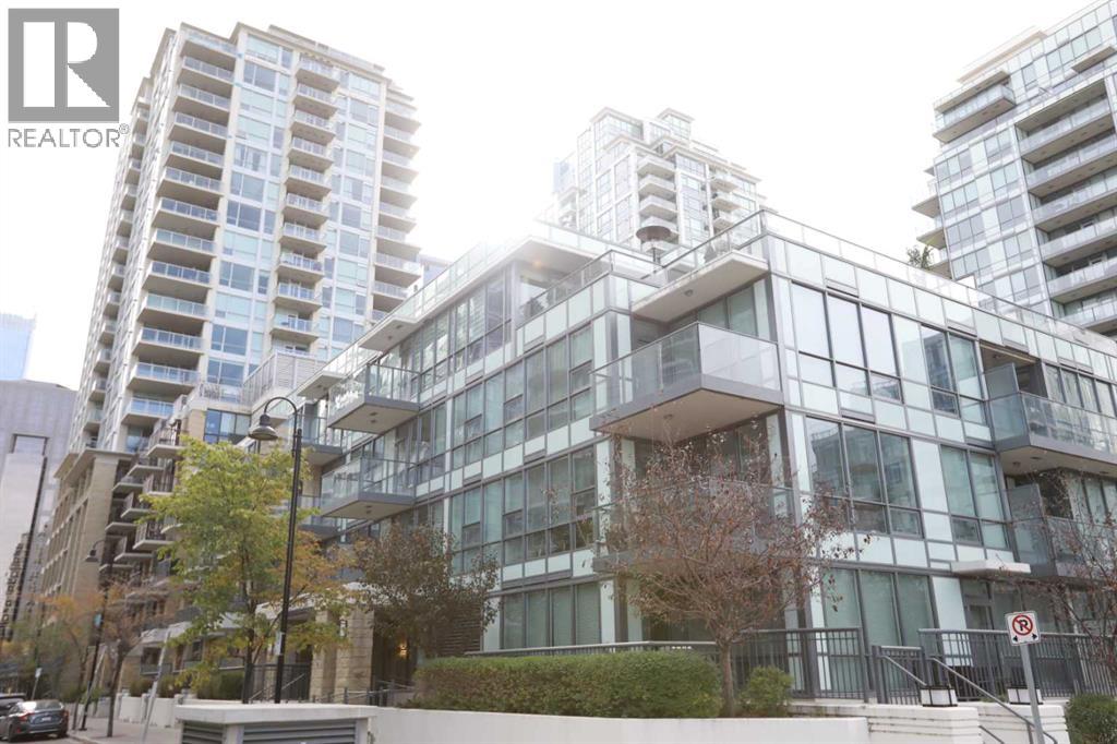 #304 51 Waterfront Mews SW - 1