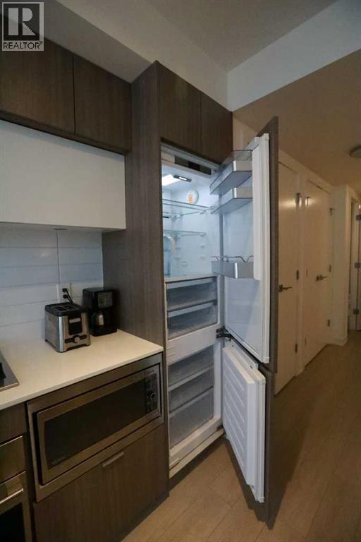 #304 51 Waterfront Mews SW - 10