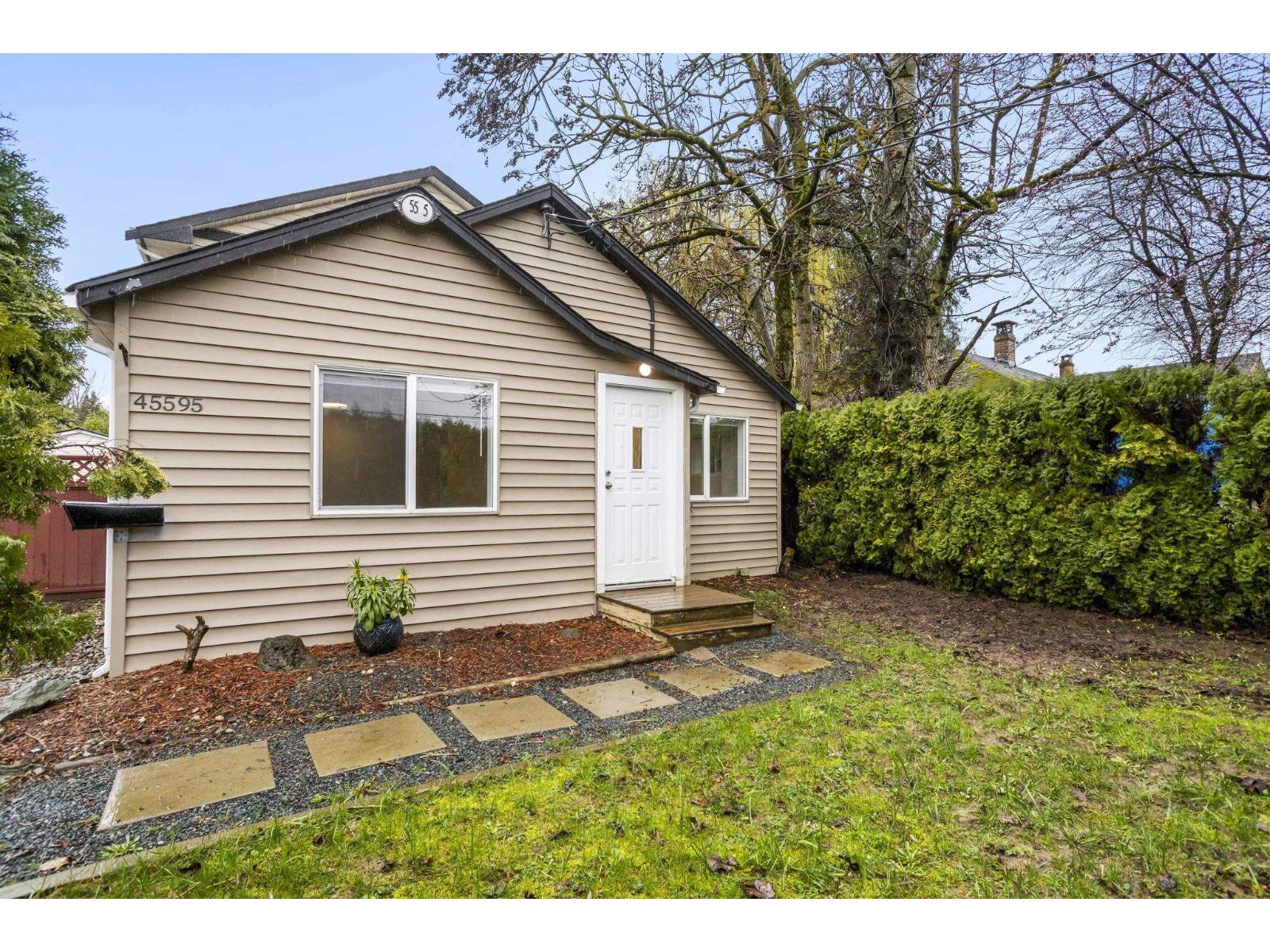 45595 LEWIS AVENUE, Chilliwack Proper West