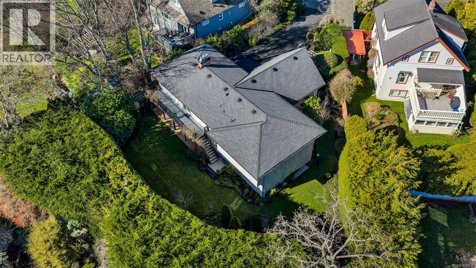 449 Victoria Ave, Oak Bay