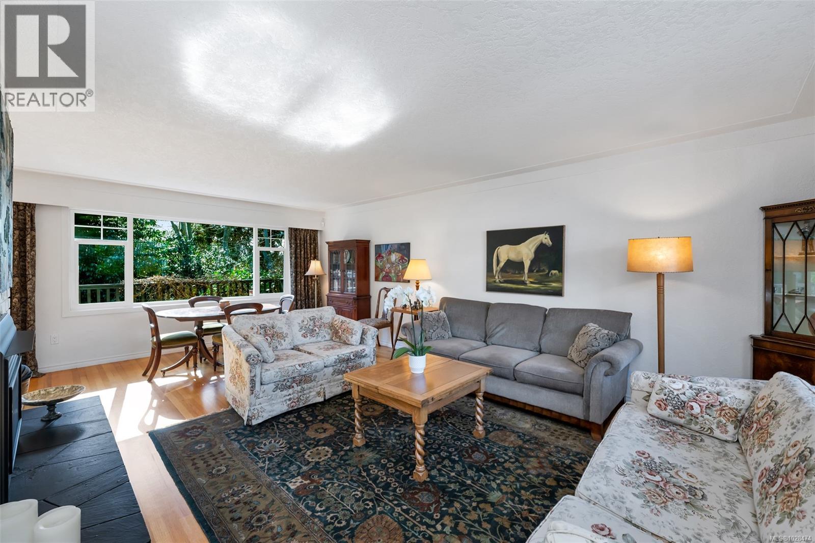 449 Victoria Ave, Oak Bay