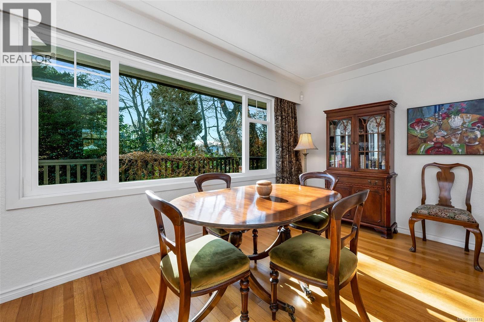 449 Victoria Ave, Oak Bay