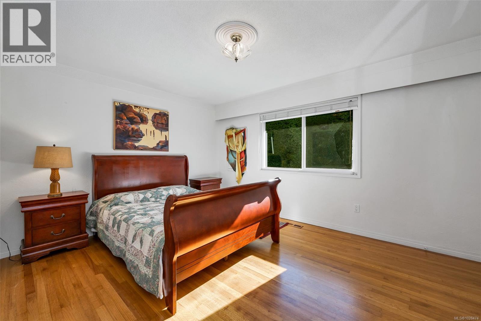 449 Victoria Ave, Oak Bay