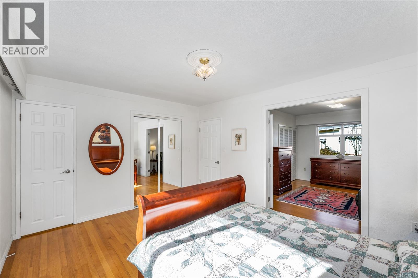 449 Victoria Ave, Oak Bay